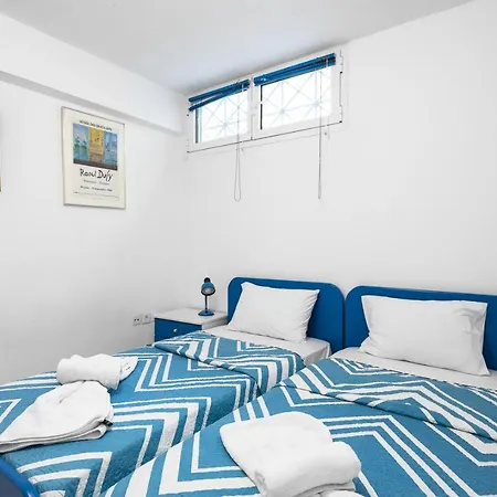 Sani Diamond By Luxlikehome Villa